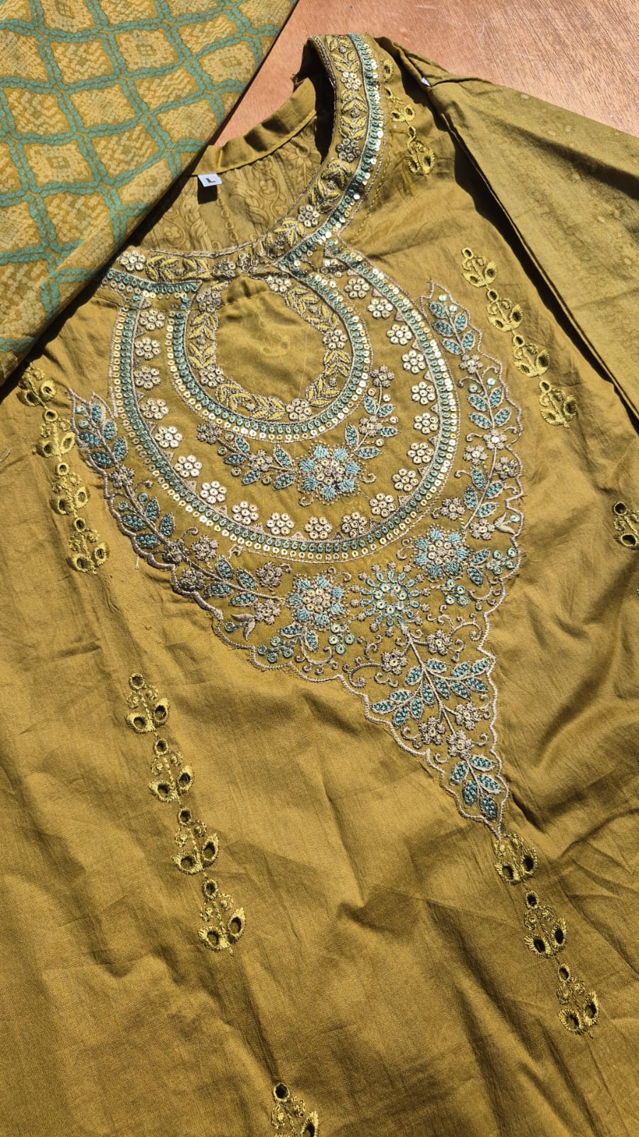 Lawn three piece Mendi Green and mustard/Maroon and Blue